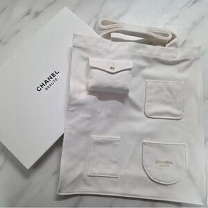New Chanel  Beauté White Tote Bag Authentic